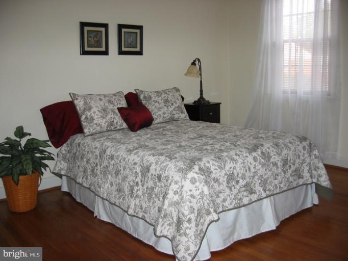 1751 Glen Ridge Road Parkville, MD 21286 - Photo 8 of 18 Bedroom (Master)