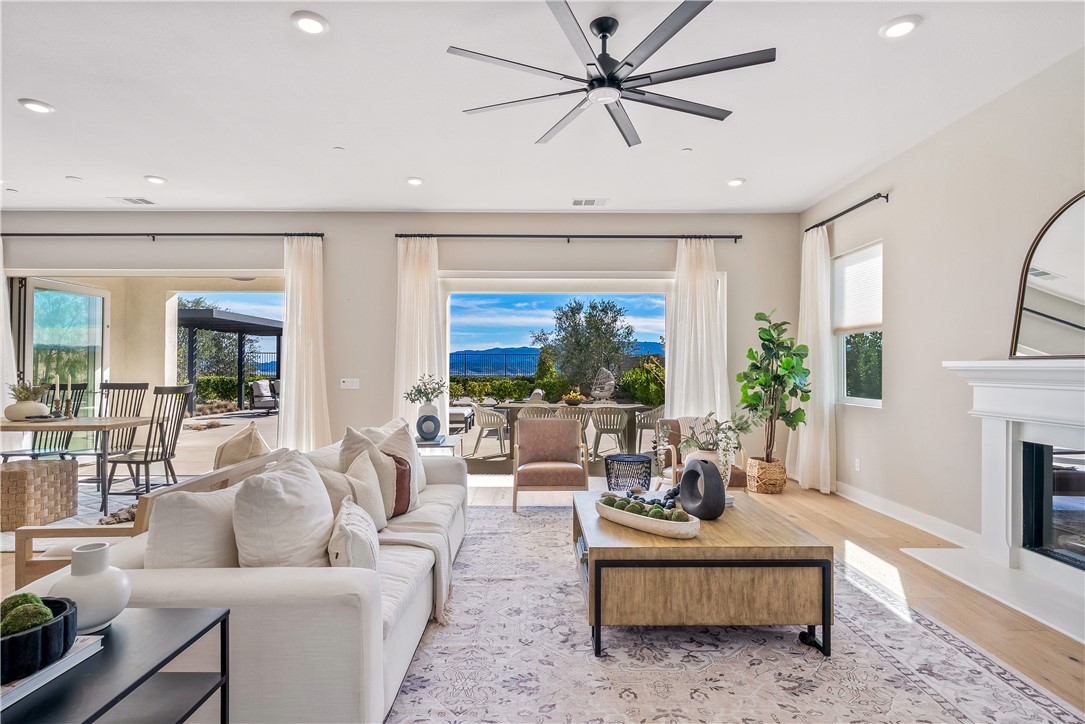 28414 Old Spgs Road Castaic, CA 91384 - Photo 17 of 62