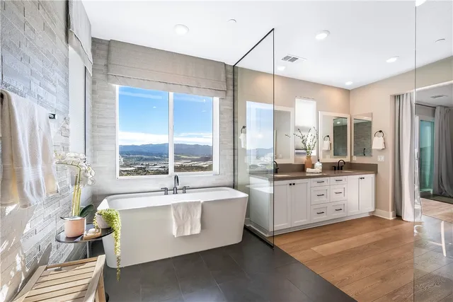 $2,399,000 | 28414 Old Spgs Road, Castaic, CA 91384