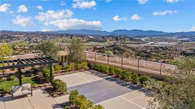 $2,399,000 | 28414 Old Spgs Road, Castaic, CA 91384