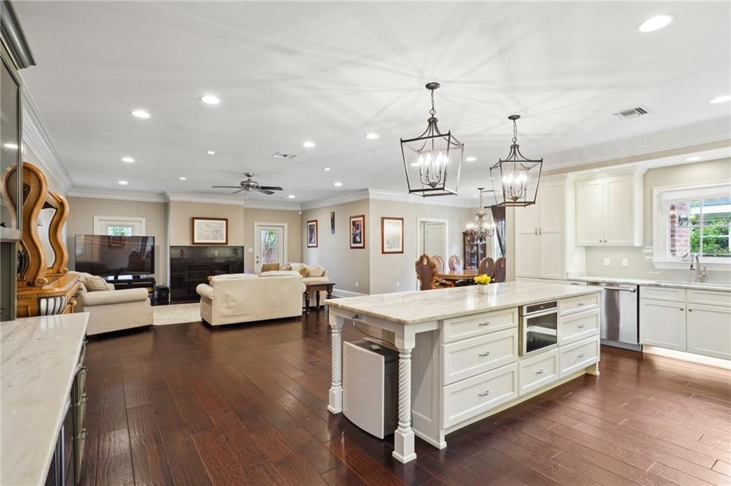 3316 North Labarre Road Metairie, LA 70002 - Photo 10 of 35