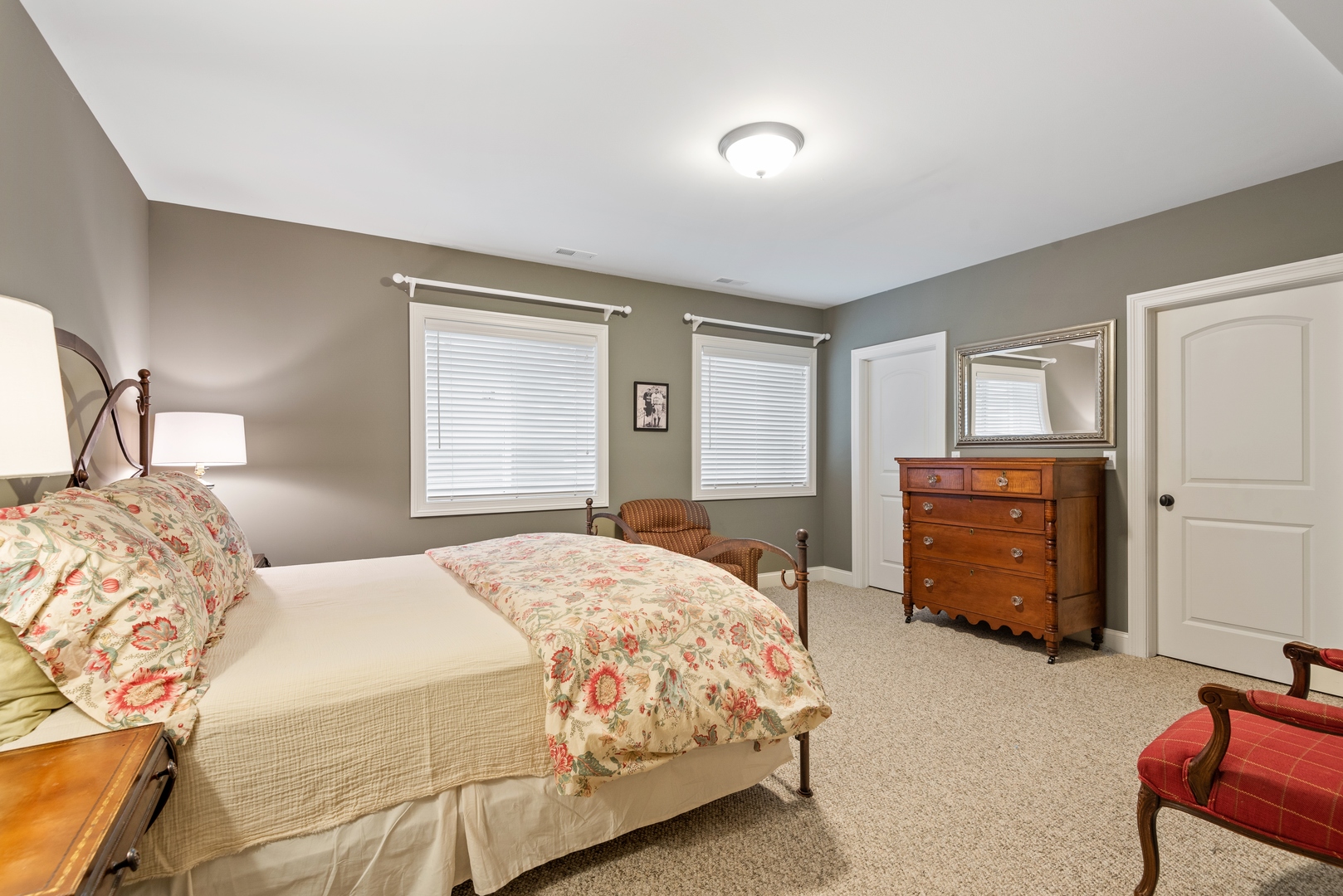 700 Harvard Street Wilmette, IL 60091 - Photo 37 of 50 a bedroom with a bed and a tv
