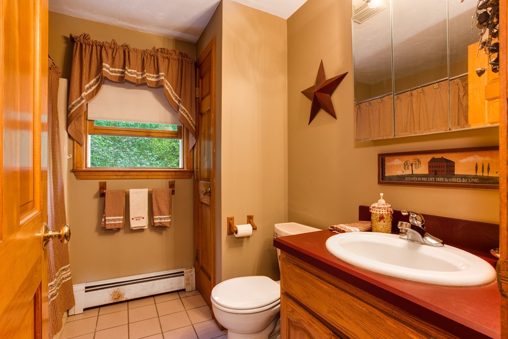 12 Tower Hill Road Oxford, MA 01540 - Photo 13 of 28 Gallery Image 13