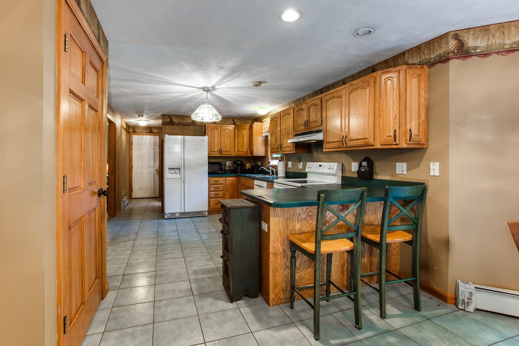 12 Tower Hill Road Oxford, MA 01540 - Photo 5 of 28 Gallery Image 5
