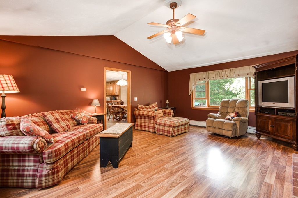 12 Tower Hill Road Oxford, MA 01540 - Photo 8 of 28 Gallery Image 8