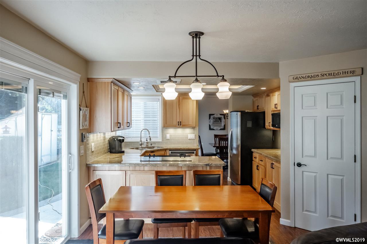 5854 Timber Ridge Drive Southeast Salem, OR 97317 - Photo 14 of 42