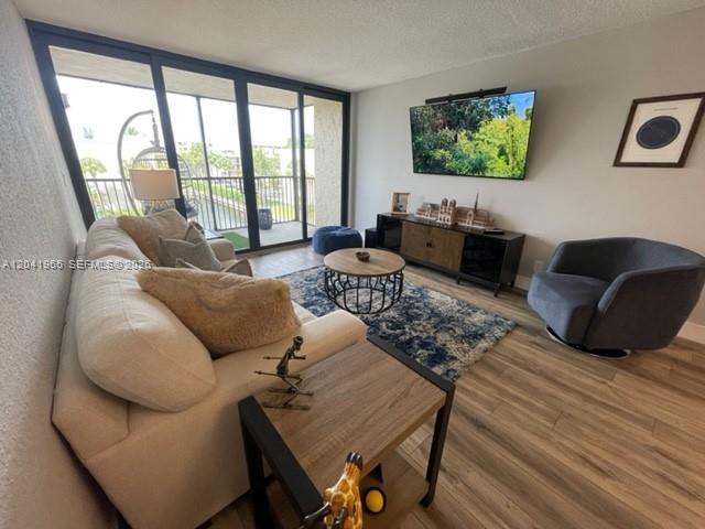 17 Royal Palm Way, Unit 302 Boca Raton, FL 33432 - Photo 20 of 49