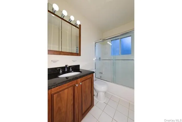 $2,795 | 100 Friendly Court Avenue, Unit L073, Babylon, NY 11704