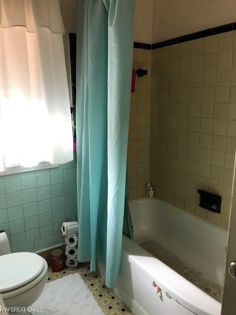 22000 Moross Road Grosse Pointe, MI 48236 - Photo 9 of 21 50018869-8.JPG