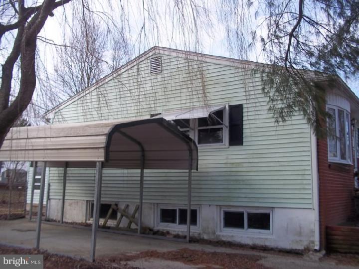 1605 Nathaniel Mitchell Road Dover, DE 19904 - Photo 3 of 25 Gallery Image 3