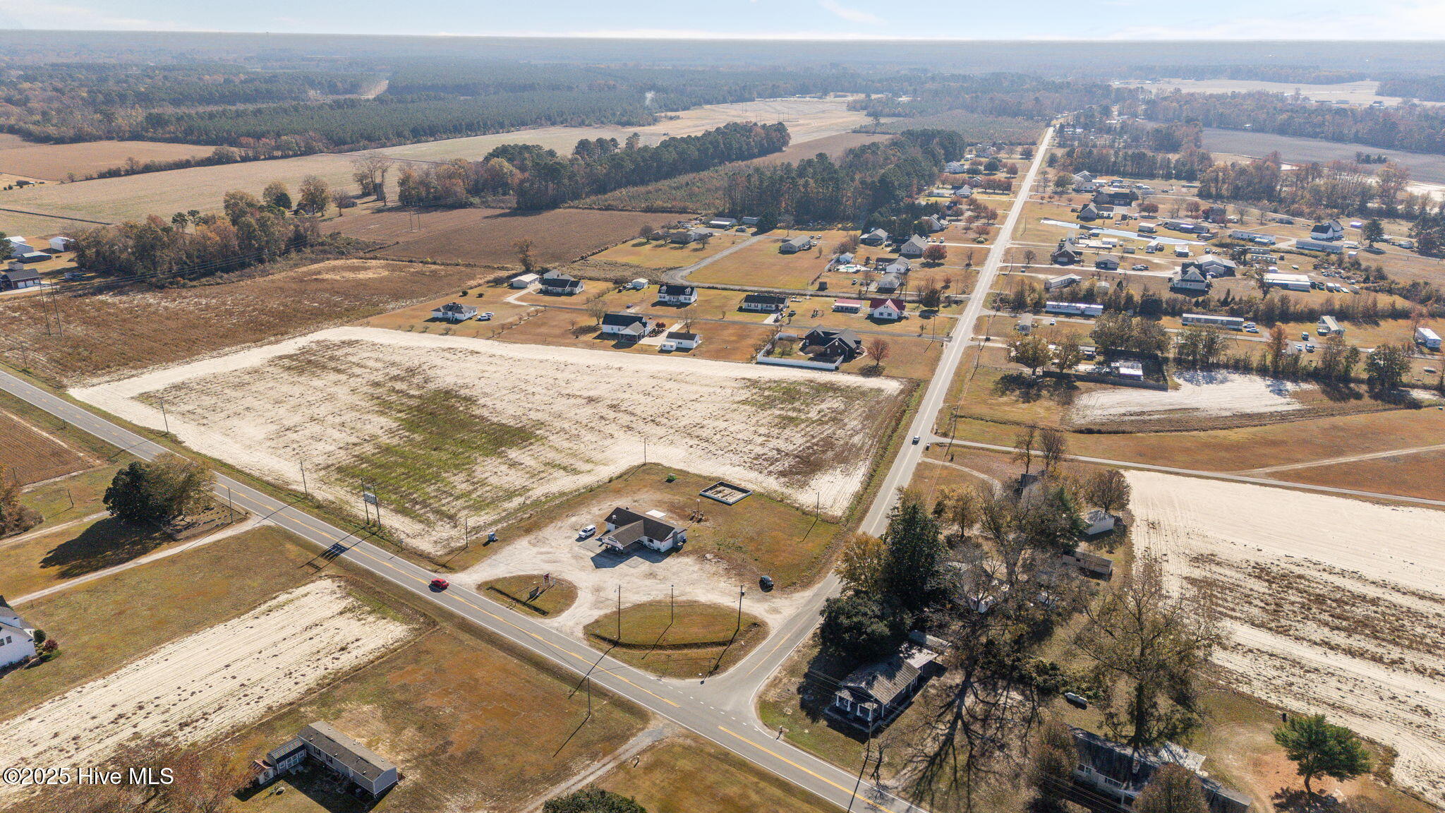 191 Jesse T Bryan Road Kinston, NC 28504 - Photo 18 of 55 18-web-or-mls-DJI_20251118100731_0996_D