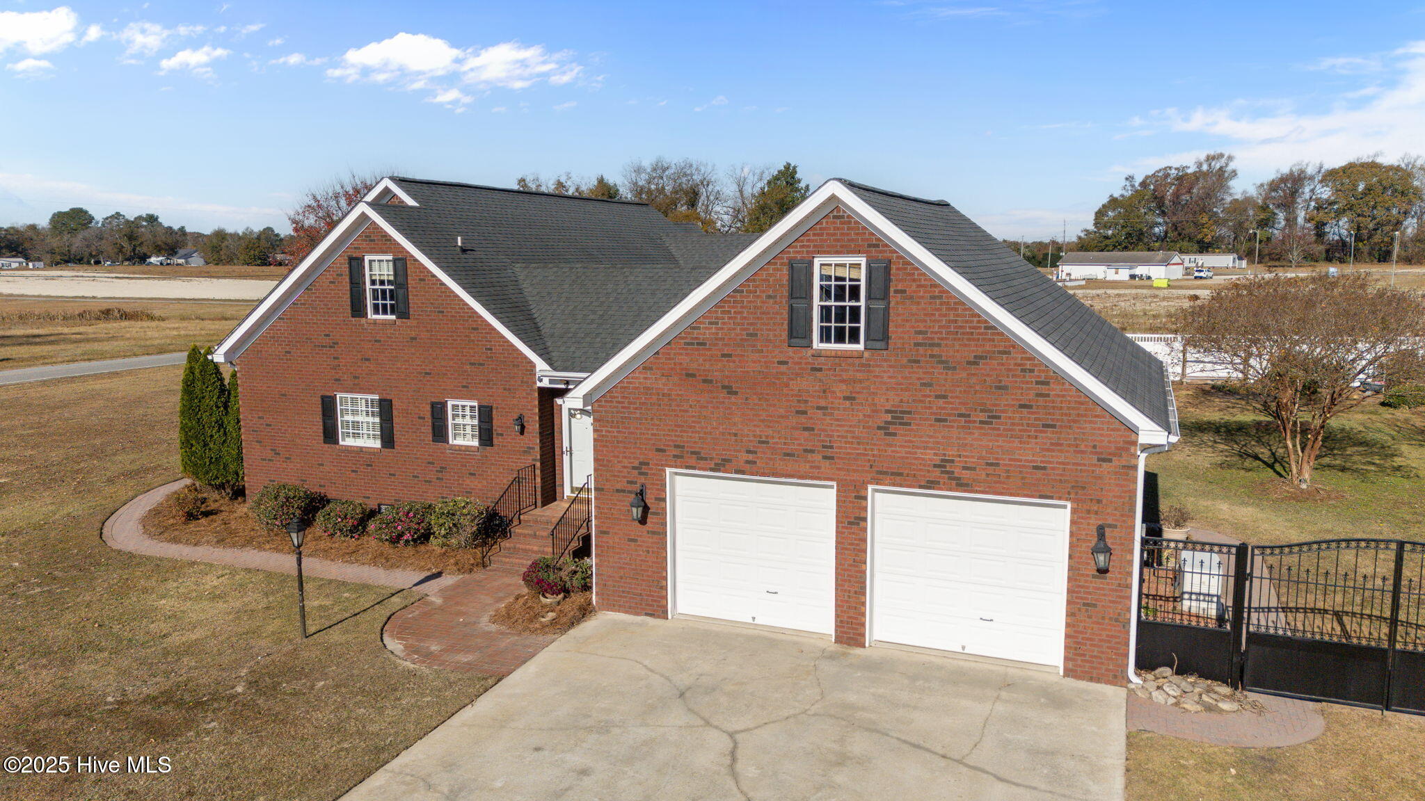 191 Jesse T Bryan Road Kinston, NC 28504 - Photo 8 of 55 8-web-or-mls-DJI_20251118095933_0985_D