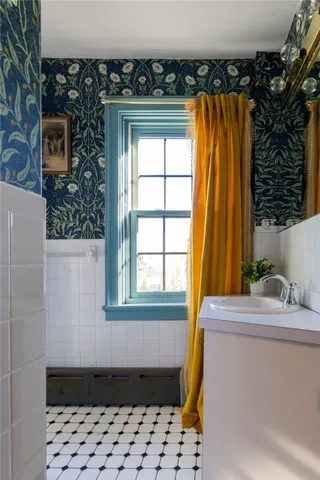 $4,500 | 41 Washington Street, Newport, RI 02840