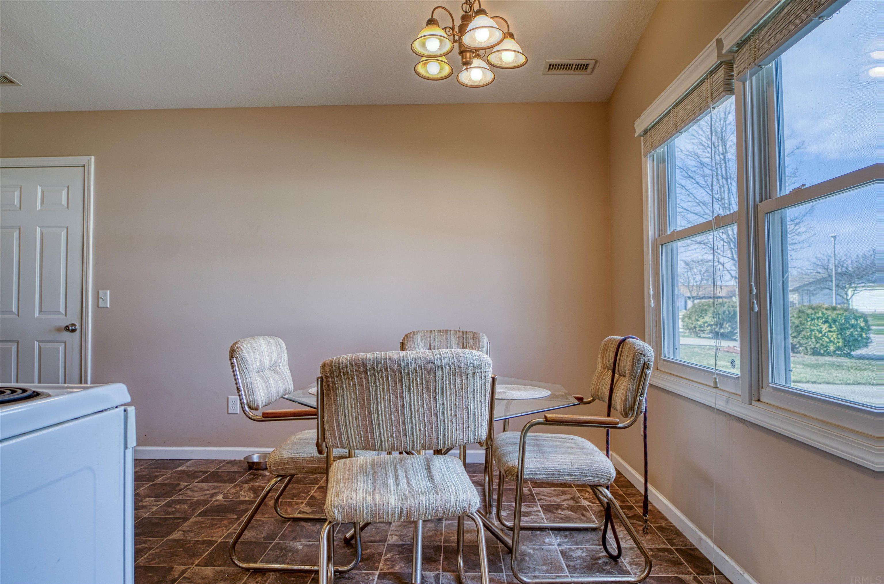 6330 Shell Drive Fort Wayne, IN 46835 - Photo 7 of 25