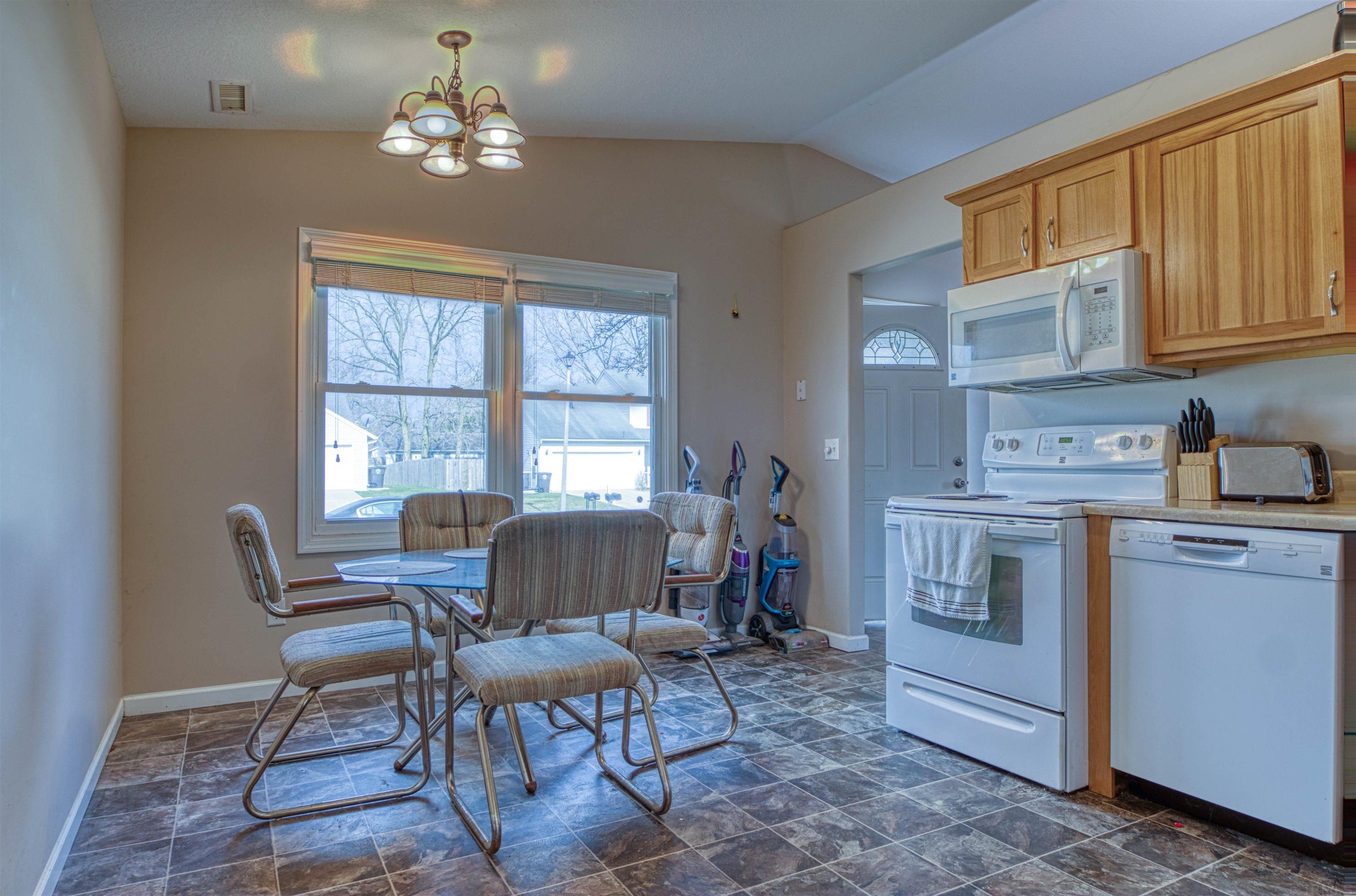 6330 Shell Drive Fort Wayne, IN 46835 - Photo 8 of 25