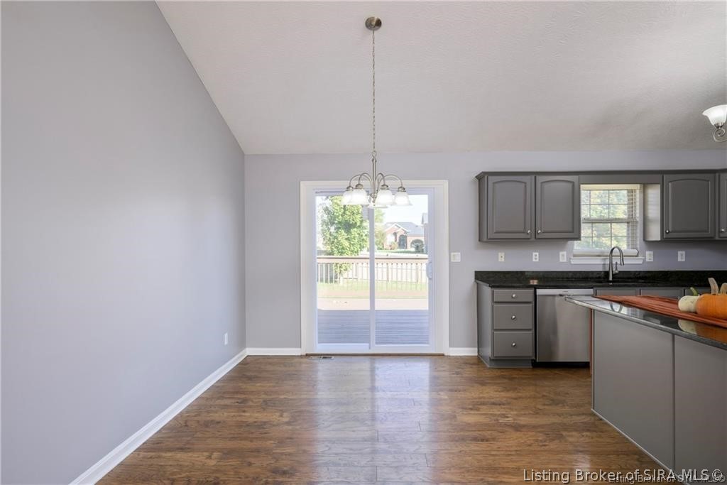 1034 Brookstone Court Georgetown, IN 47122 - Photo 12 of 47