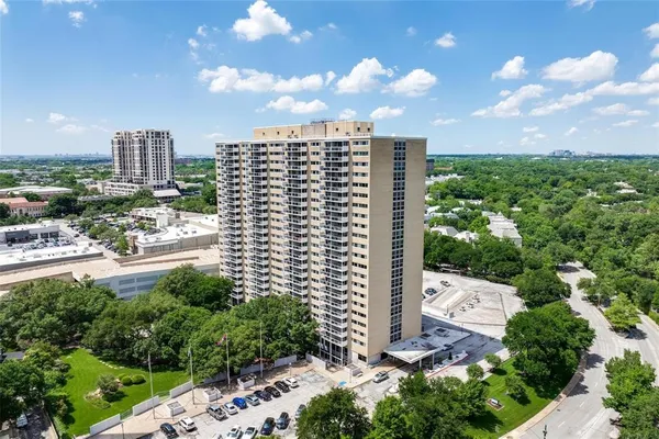 $2,495 | 3883 Turtle Creek Boulevard, Unit 418, Dallas, TX 75219