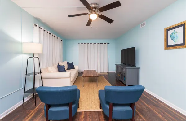 $2,075 | 207 9th Street, St. Augustine, FL 32080