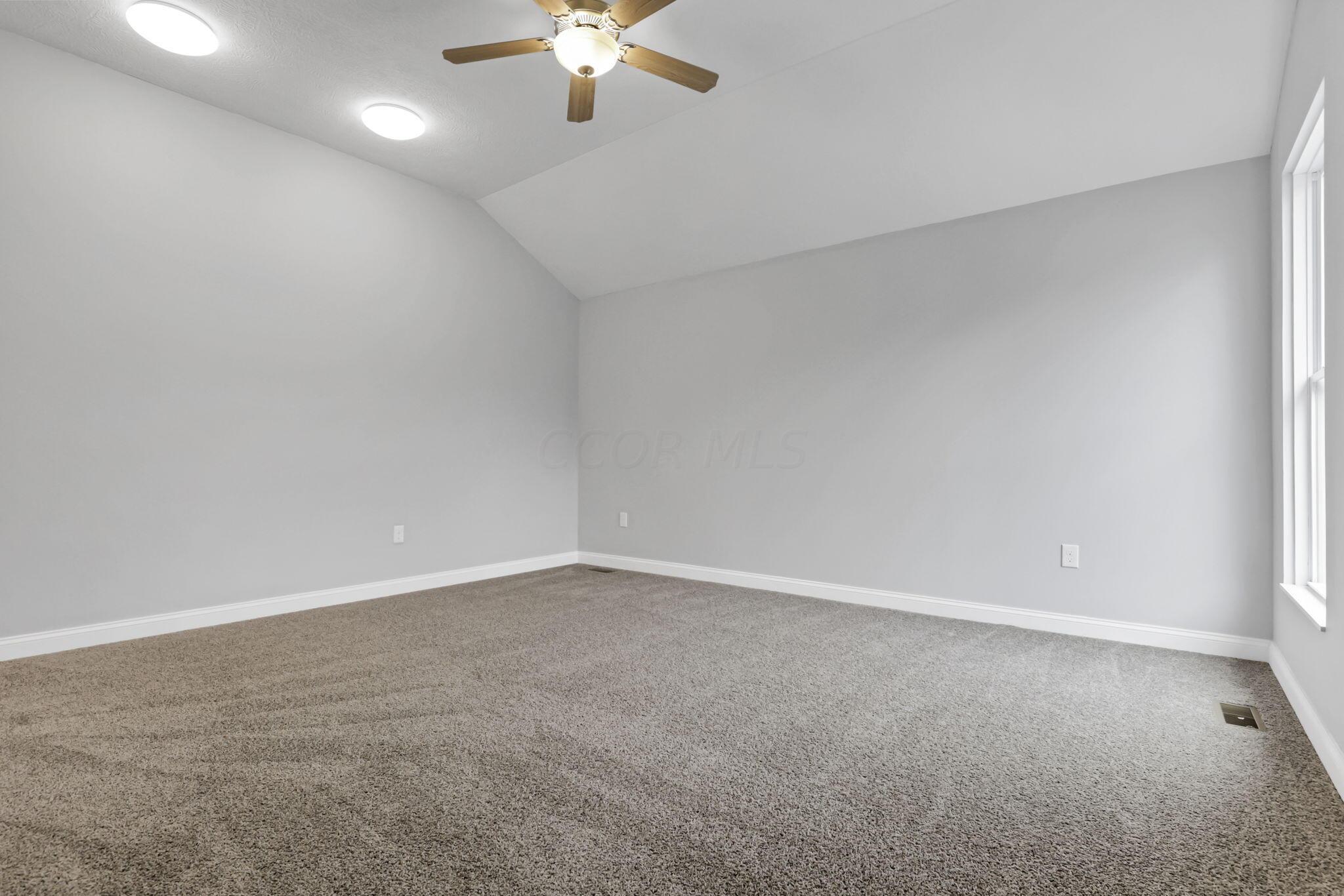 1555 Delbert Road Columbus, OH 43219 - Photo 36 of 48 36-web-or-mls-0N4A2844