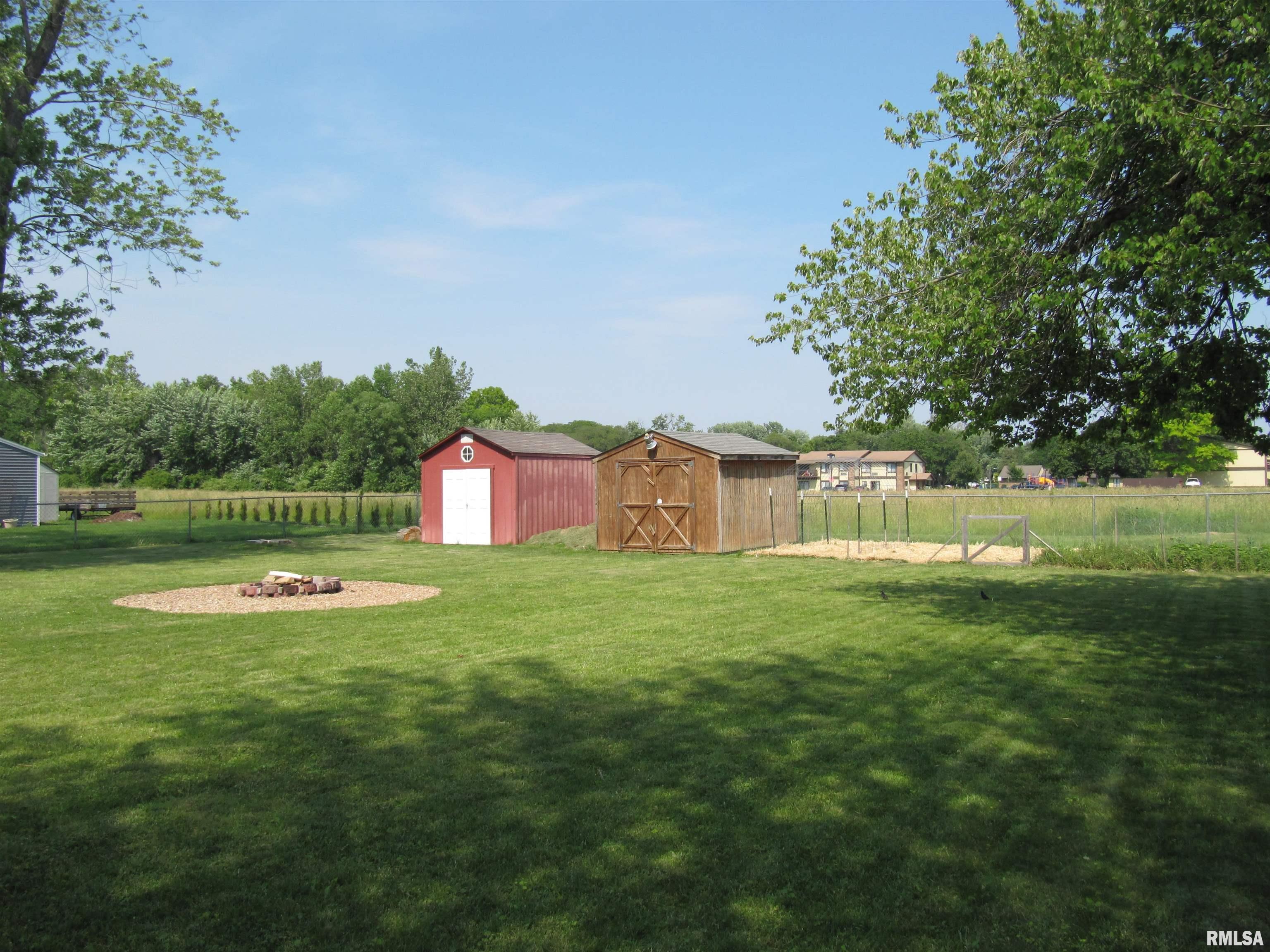 204 Sherwood Park Road Washington, IL 61571 - Photo 32 of 40 Gallery Image 32