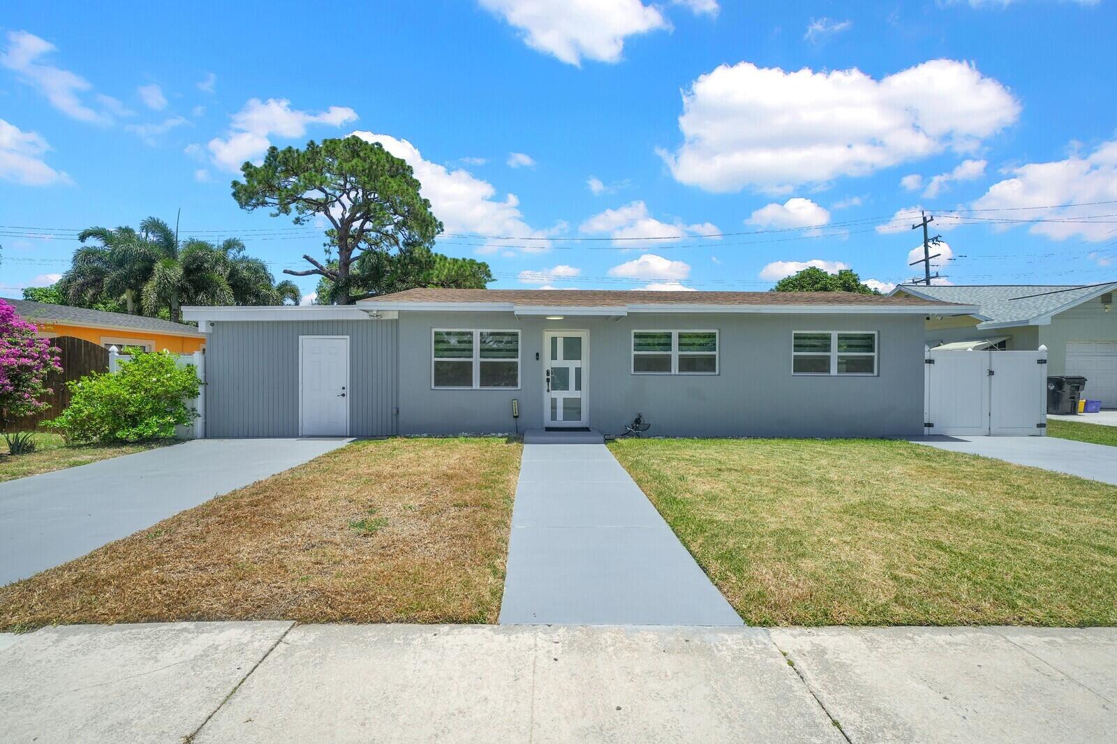 1134 South Ridge Street Lake Worth Beach, FL 33460 - Photo 1 of 45 33