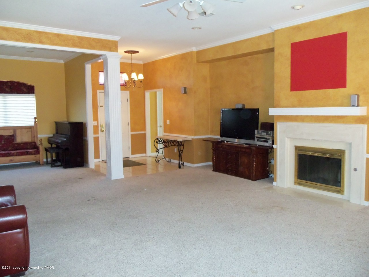 7005 Rochelle Lane Amarillo, TX 79109 - Photo 7 of 15 Living Room 2