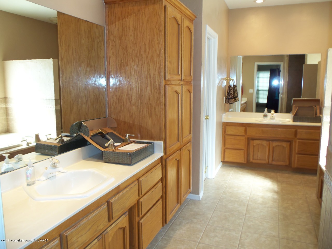 7005 Rochelle Lane Amarillo, TX 79109 - Photo 9 of 15 Master Bath