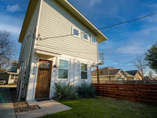 $440,000 | 7609 Bennett Avenue, Unit A, Austin, TX 78752