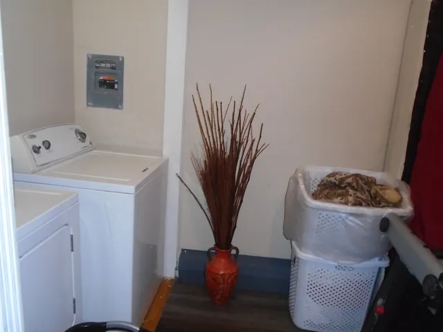 $699,000 | 281 Dubuque Street, Manchester, NH 03102