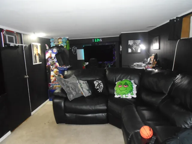 $699,000 | 281 Dubuque Street, Manchester, NH 03102