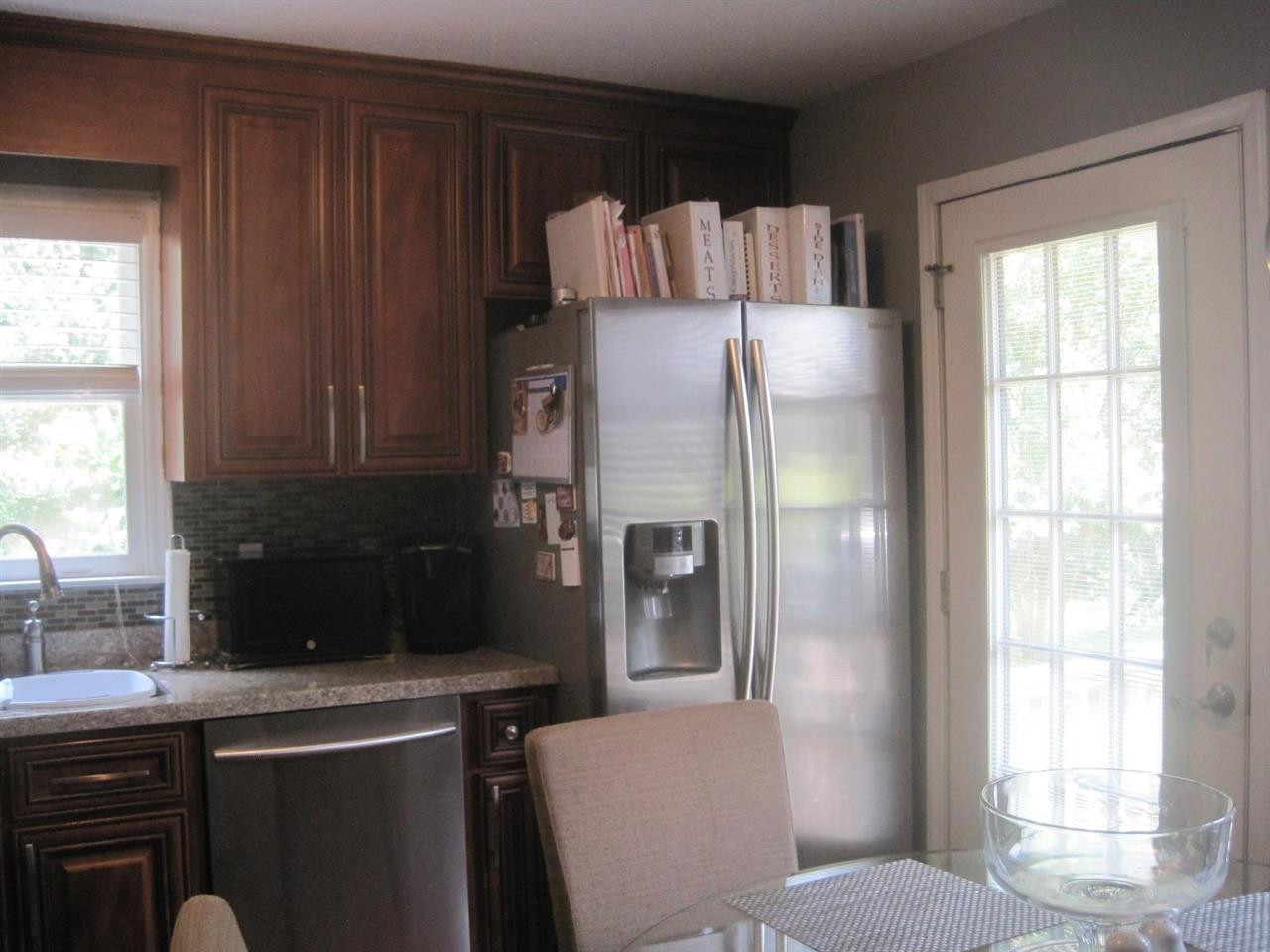 613 Jordan Ridge Lane Raleigh, NC 27603 - Photo 8 of 16 Kitchen