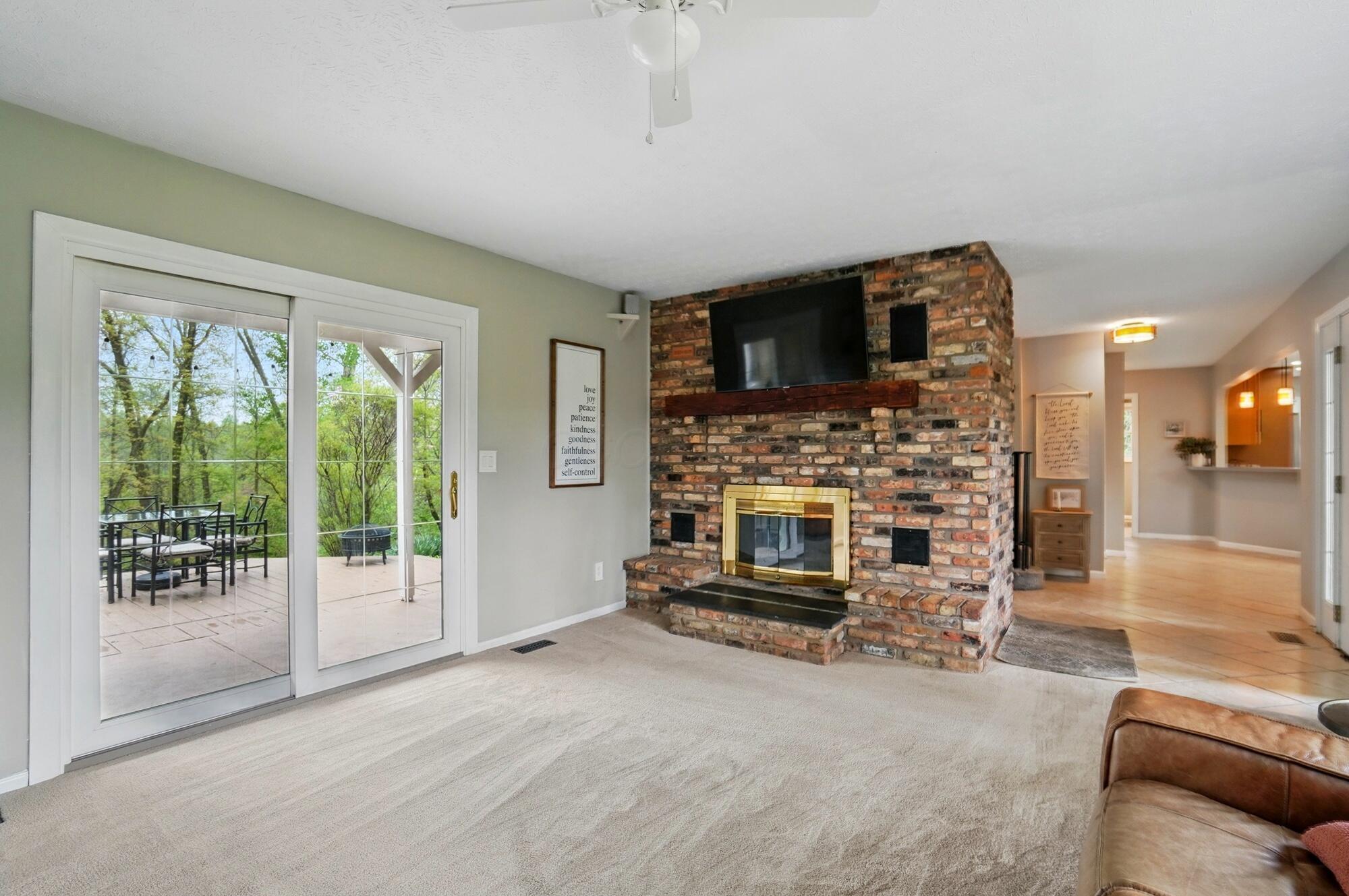 3877 St Paris Pike Springfield, OH 45504 - Photo 10 of 59 010