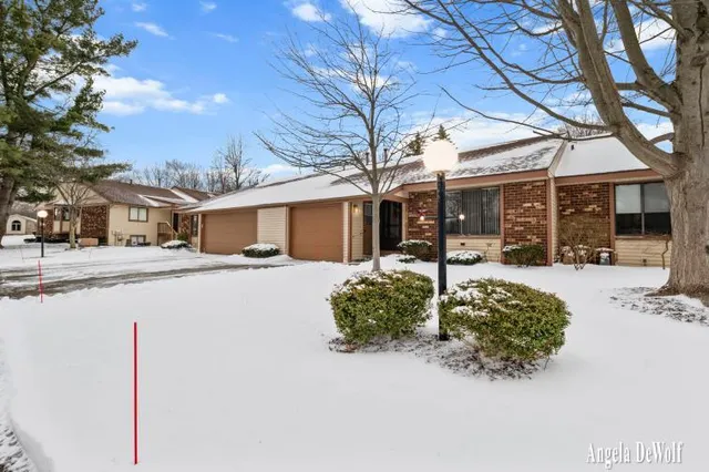 $259,900 | 318 Aniline Avenue North, Holland, MI 49424