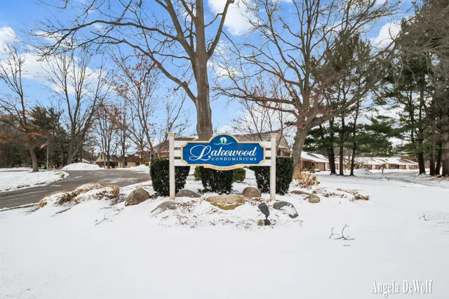 $259,900 | 318 Aniline Avenue North, Holland, MI 49424