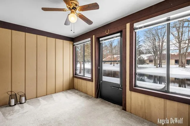 $259,900 | 318 Aniline Avenue North, Holland, MI 49424