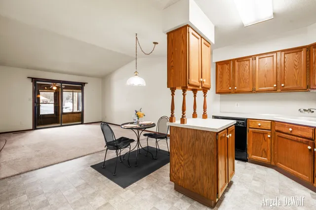 $259,900 | 318 Aniline Avenue North, Holland, MI 49424