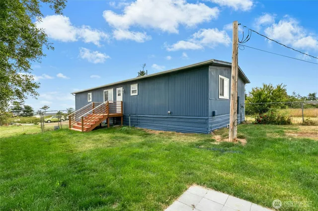 $398,900 | 760 El Toro Street, Coupeville, WA 98239