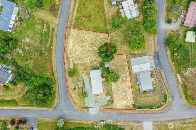 $398,900 | 760 El Toro Street, Coupeville, WA 98239