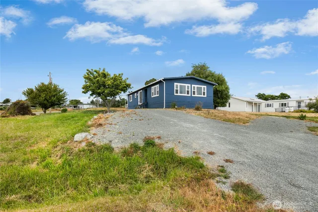 $398,900 | 760 El Toro Street, Coupeville, WA 98239