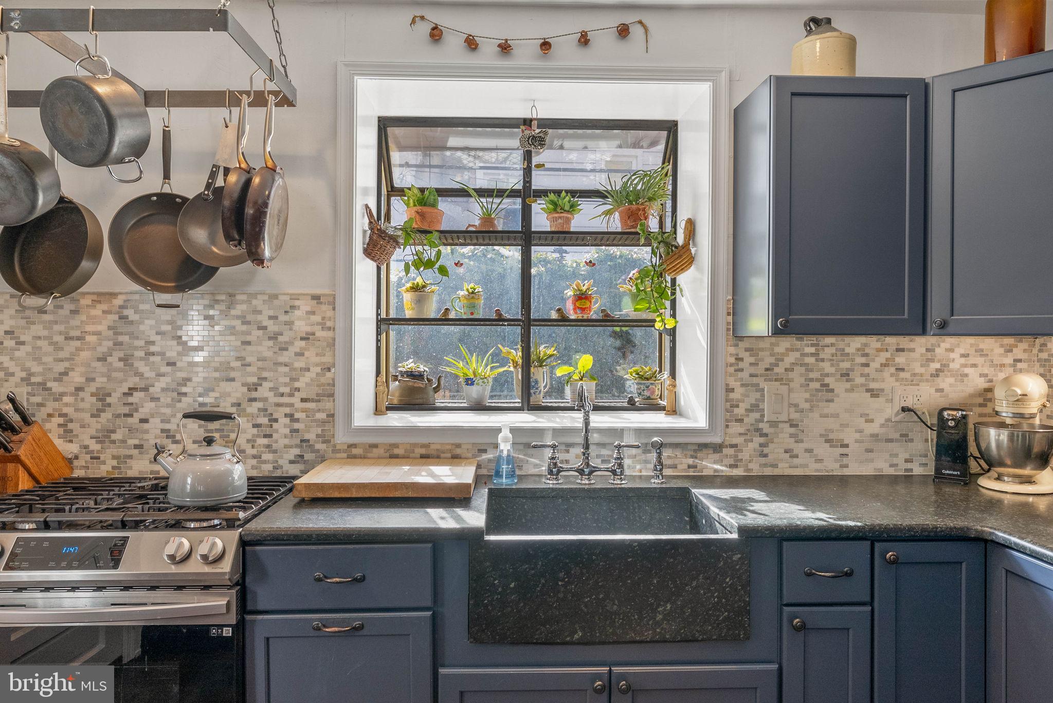 230 Morris Street Philadelphia, PA 19148 - Photo 20 of 53