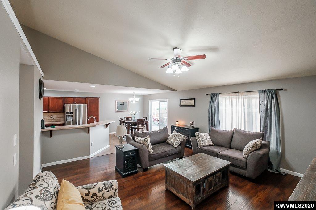 896 Filbert Street Jefferson, OR 97352 - Photo 6 of 29 Gallery Image 6