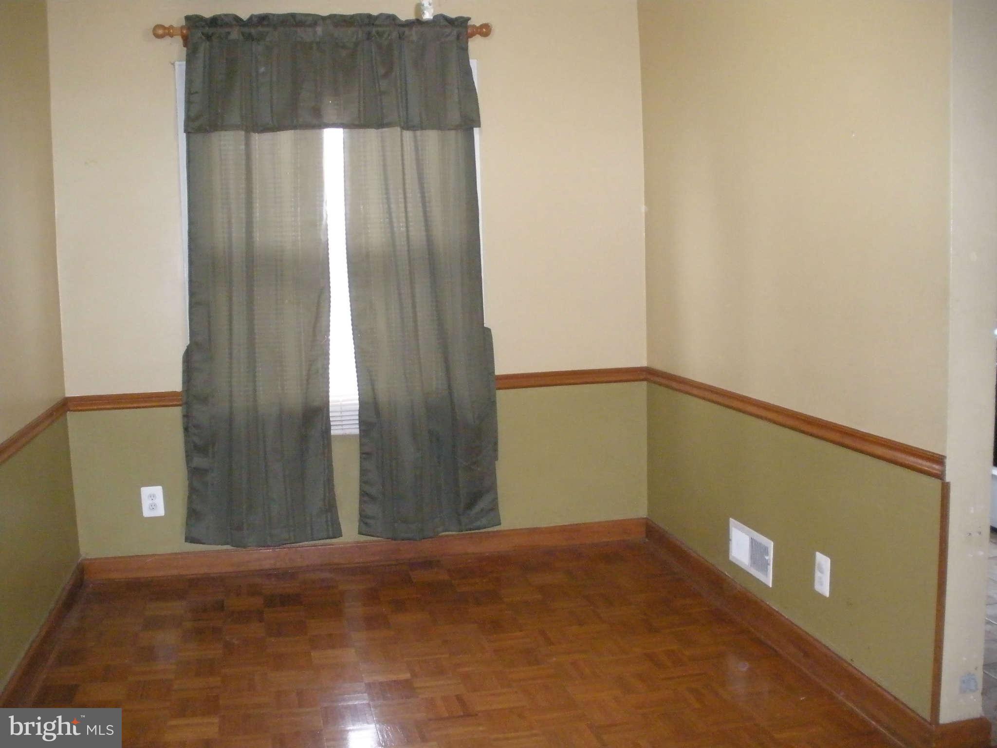 964 Arncliffe Road Baltimore, MD 21221 - Photo 4 of 16 Dining Room