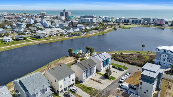 $635,000 | 304 Columbia Avenue, Unit B, Carolina Beach, NC 28428