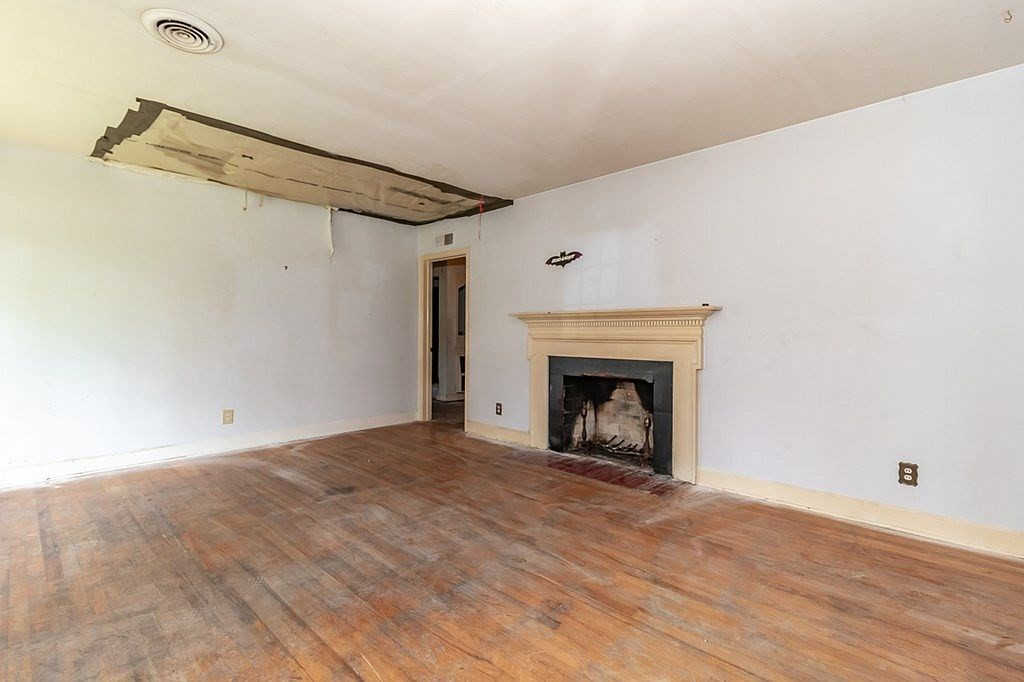 2417 Comanche Road Augusta, GA 30904 - Photo 2 of 21