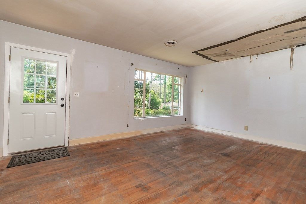 2417 Comanche Road Augusta, GA 30904 - Photo 4 of 21