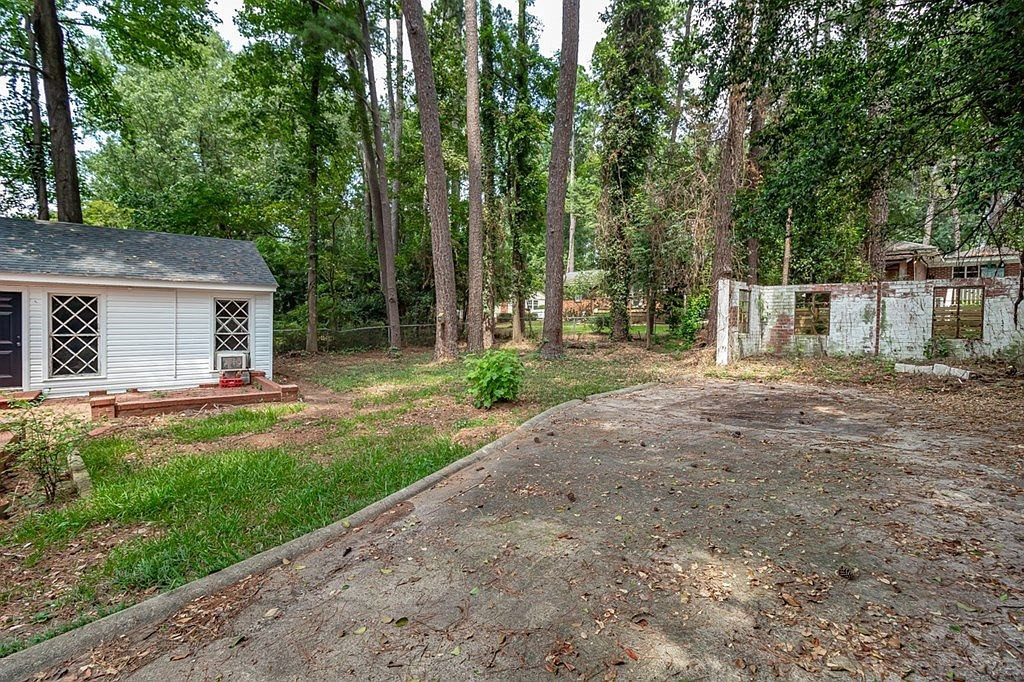 2417 Comanche Road Augusta, GA 30904 - Photo 8 of 21