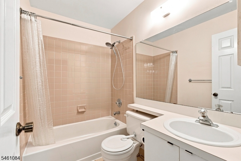 50 Lindsley Road, Unit 21 Cedar Grove, NJ 07009 - Photo 14 of 21 Gallery Image 14