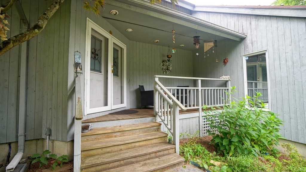 211 Monson Turnpike Road Ware, MA 01082 - Photo 4 of 42