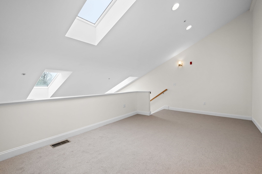 33 Intrepid Circle, Unit 405 Marblehead, MA 01945 - Photo 23 of 31 a view of an empty room