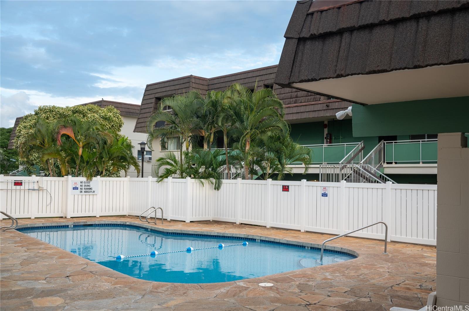 4280 Salt Lake Boulevard, Unit D23 Honolulu, HI 96818 - Photo 8 of 25 Pool